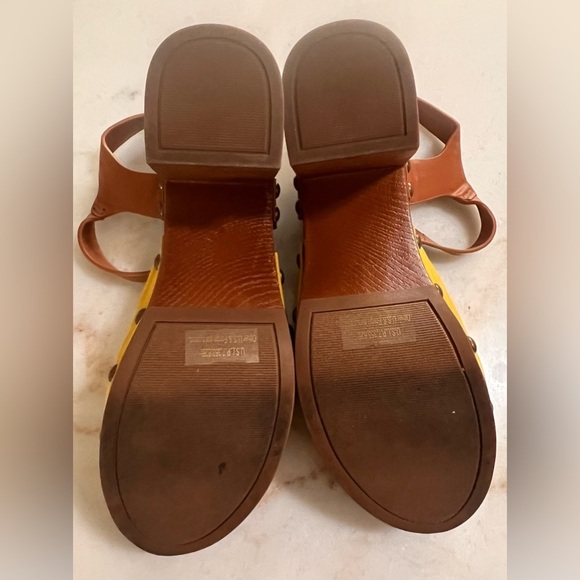 Indigo Rd. Women’s Size 6.5 Yellow Wood  Platform Ankle Strap Sandal Open Toe - Picture 5 of 5